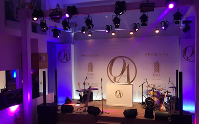 Desenvolve projetos de decoração, ambientação e cenografia para festas e eventos corporativos,cenografia, decoracao, festas, festa, floral, eventos, mobiliario, evento, ambientacao, casamento, organização,  projetos cenográficos para a decoração do seu evento,cenografia, cenografia eventos, cenografia de eventos, empresa de cenografia, cenógrafo, empresas de cenografia, cenografia para eventos, fundo para eventos, exposição cultural, decoração de eventos, iluminação de Shows, iluminação teatral, iluminação profissional, iluminação cênica, festas, iluminação, eventos, iluminação, shows, equipamentos para iluminação de shows, decoração para eventos